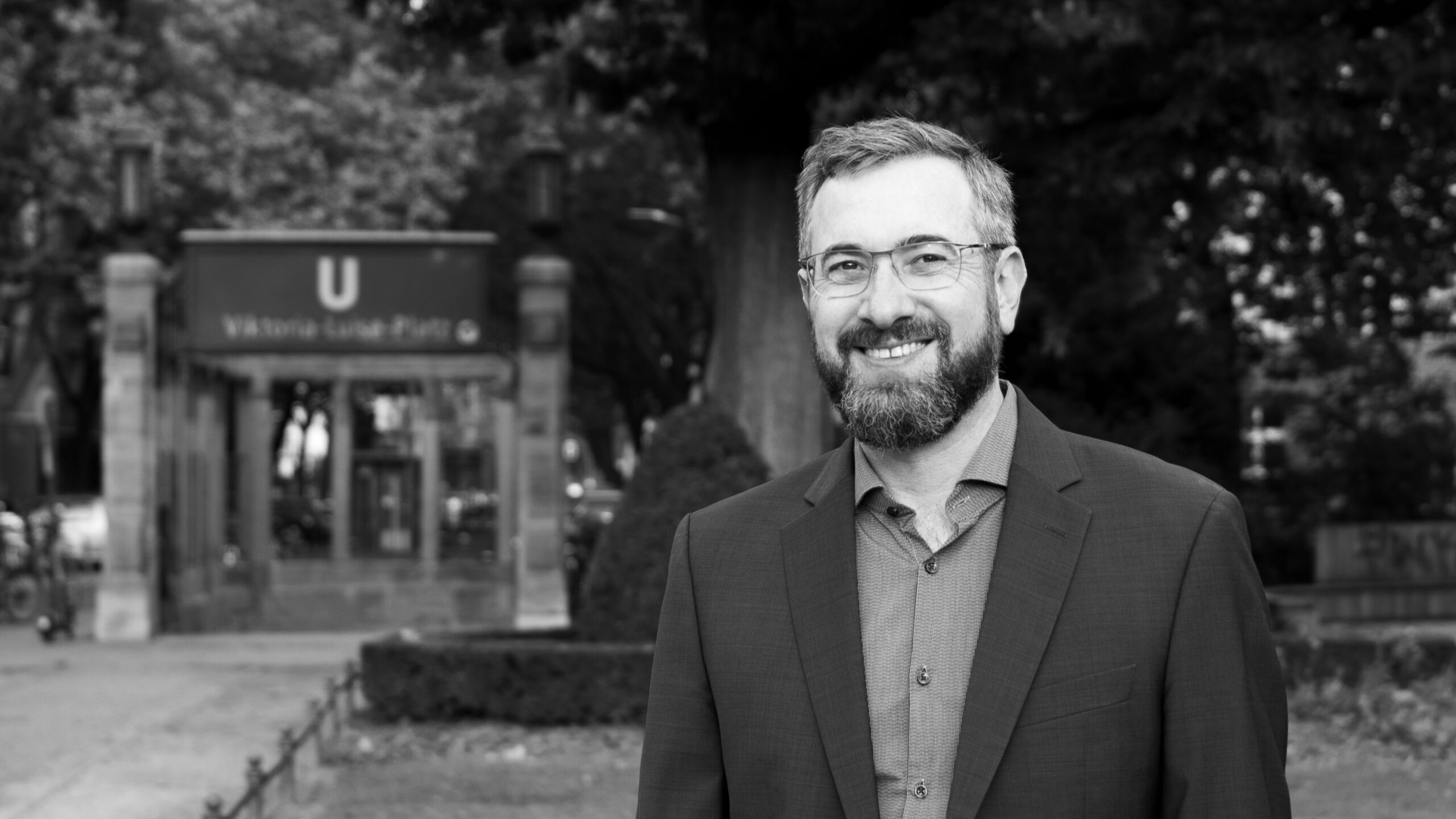 Menasheh Fogel, Senior IT Leader